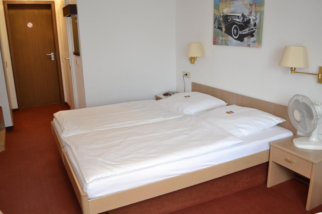 Hotel Hospiz Tuebingen Room photo
